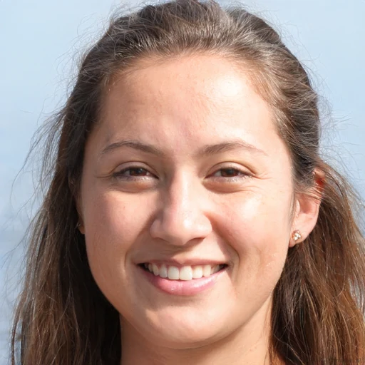 Nienke J.